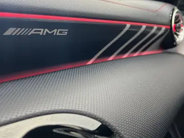 MERCEDES-BENZ CLA 45 AMG 4Matic PERFORMANCE