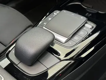MERCEDES-BENZ CLA 45 AMG 4Matic PERFORMANCE