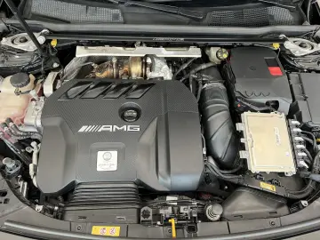 MERCEDES-BENZ CLA 45 AMG 4Matic PERFORMANCE