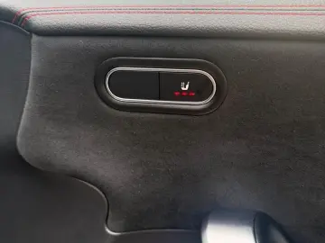 MERCEDES-BENZ CLA 35 AMG 4Matic