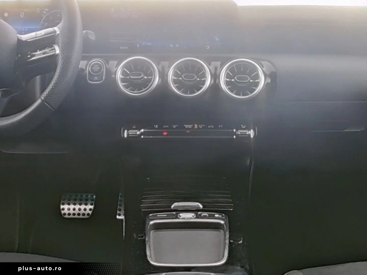 MERCEDES-BENZ CLA 180 AMG Night MBUX LED PTS Kamera &hellip;