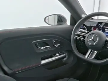MERCEDES-BENZ CLA 350 4M AMG