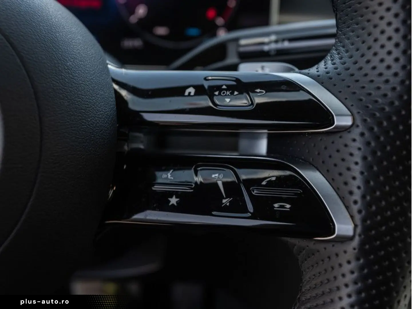 MERCEDES-BENZ CLE 220 d AMG-Sport LED Cam Pano Memo &hellip;