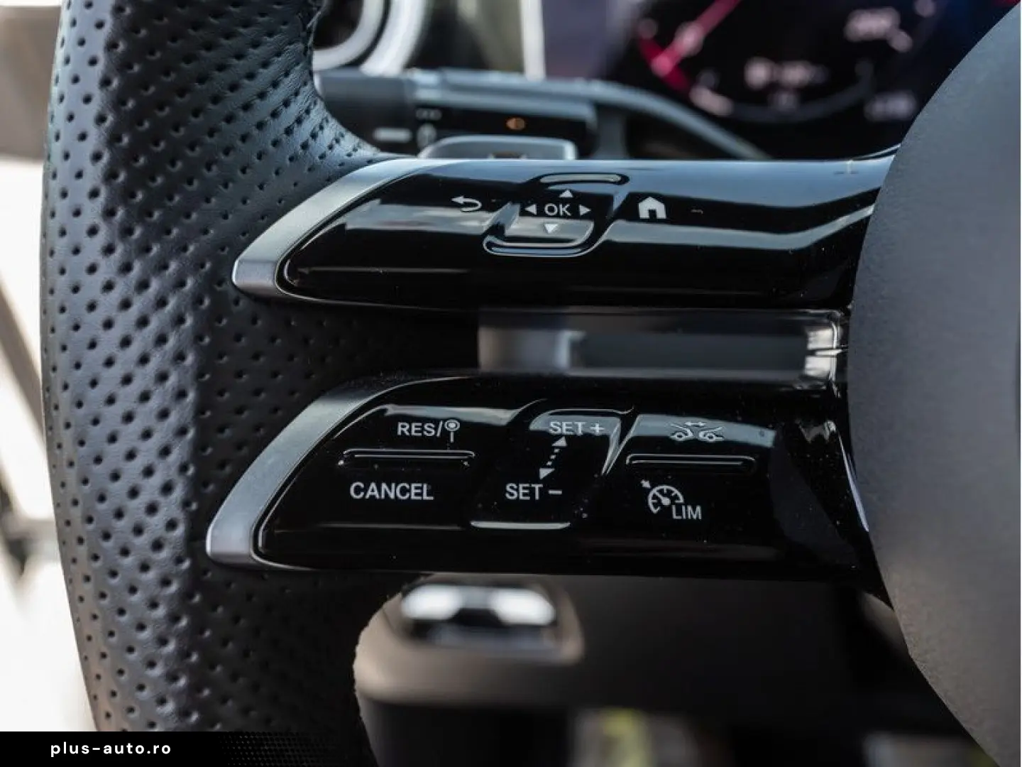 MERCEDES-BENZ CLE 220 d AMG-Sport LED Cam Pano Memo &hellip;