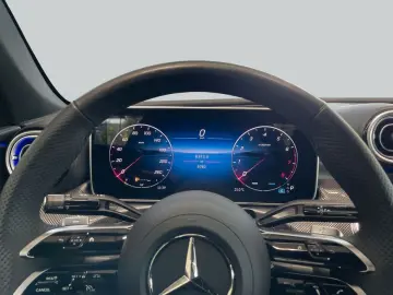MERCEDES-BENZ CLE 200 AMG