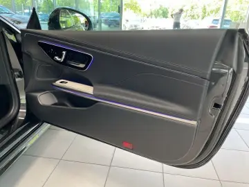 MERCEDES-BENZ CLE 200 AMG