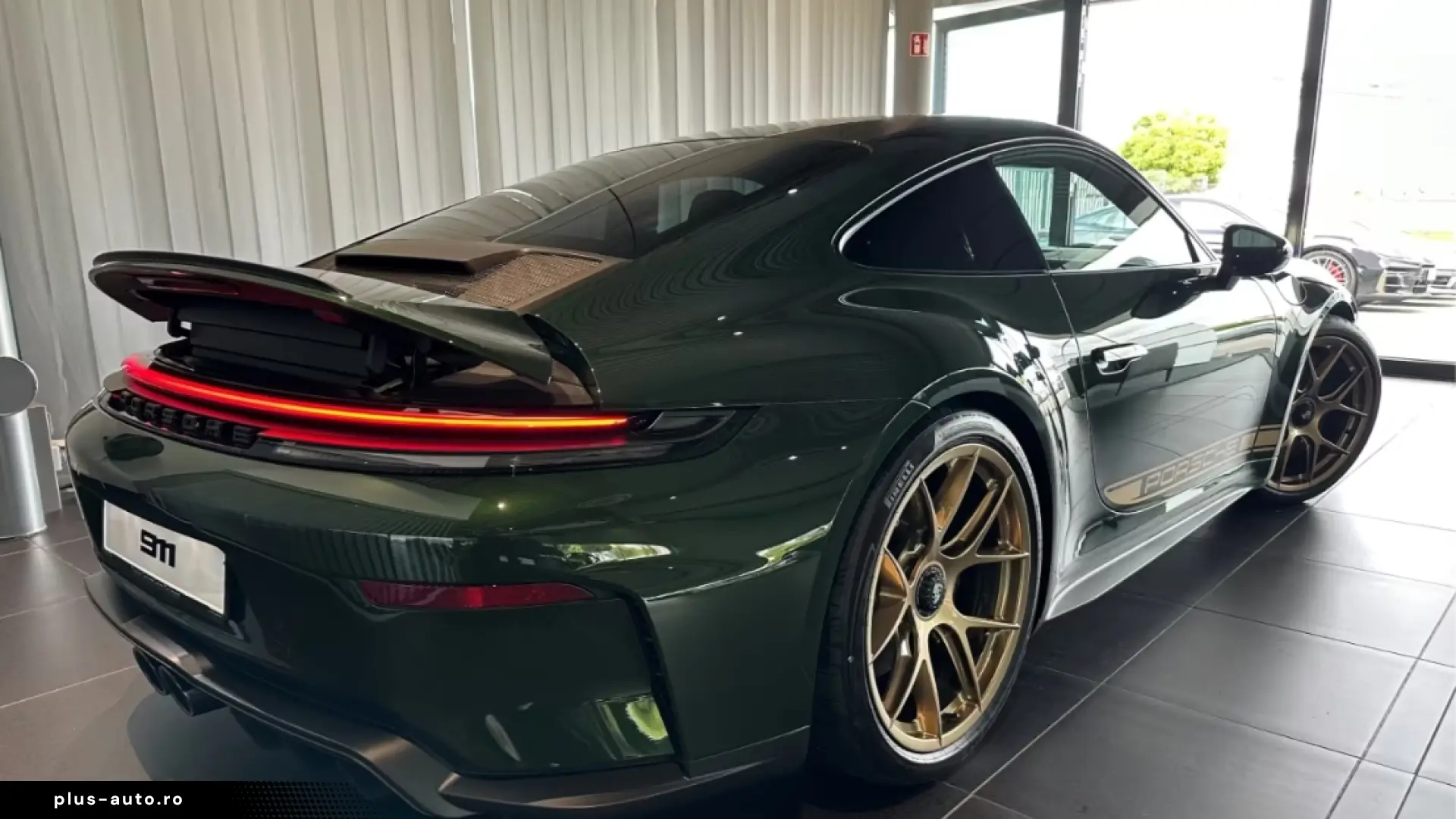 Porsche 992 911 GT3 Touring