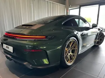 Porsche 992 911 GT3 Touring