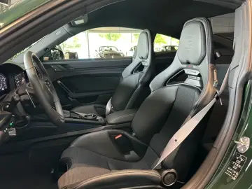 Porsche 992 911 GT3 Touring