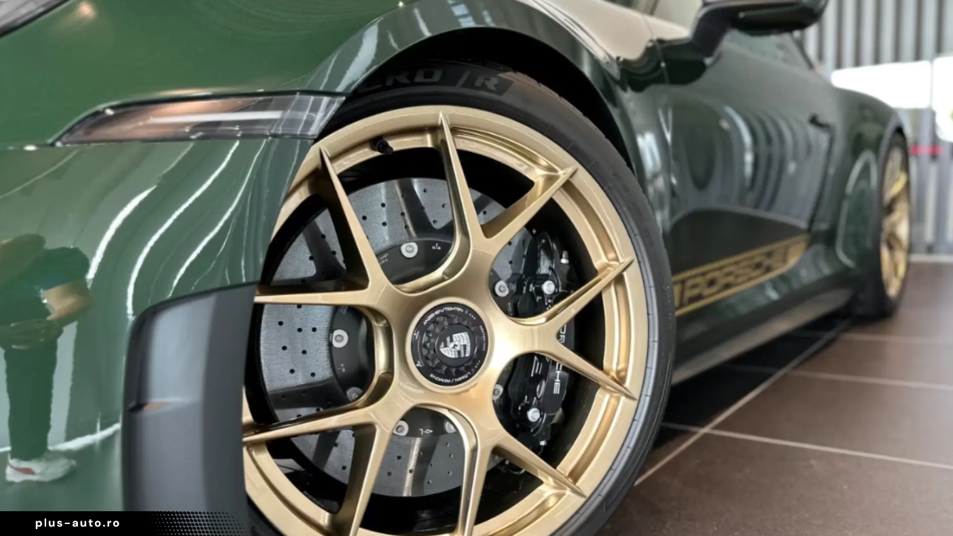 Porsche 992 911 GT3 Touring