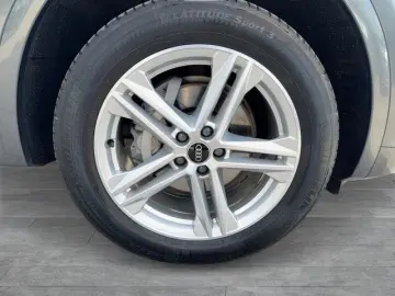 AUDI Q5 40 TDI S-tronic S line quattro AHK NAVI LED