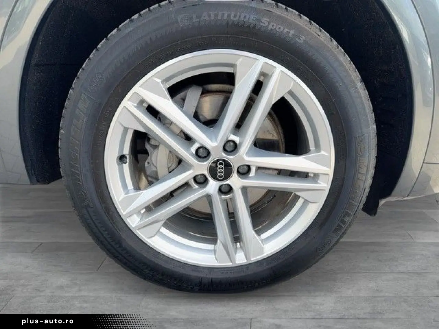 AUDI Q5 40 TDI S-tronic S line quattro AHK NAVI LED