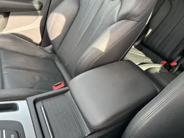 AUDI Q5 40 TDI S-tronic S line quattro AHK NAVI LED