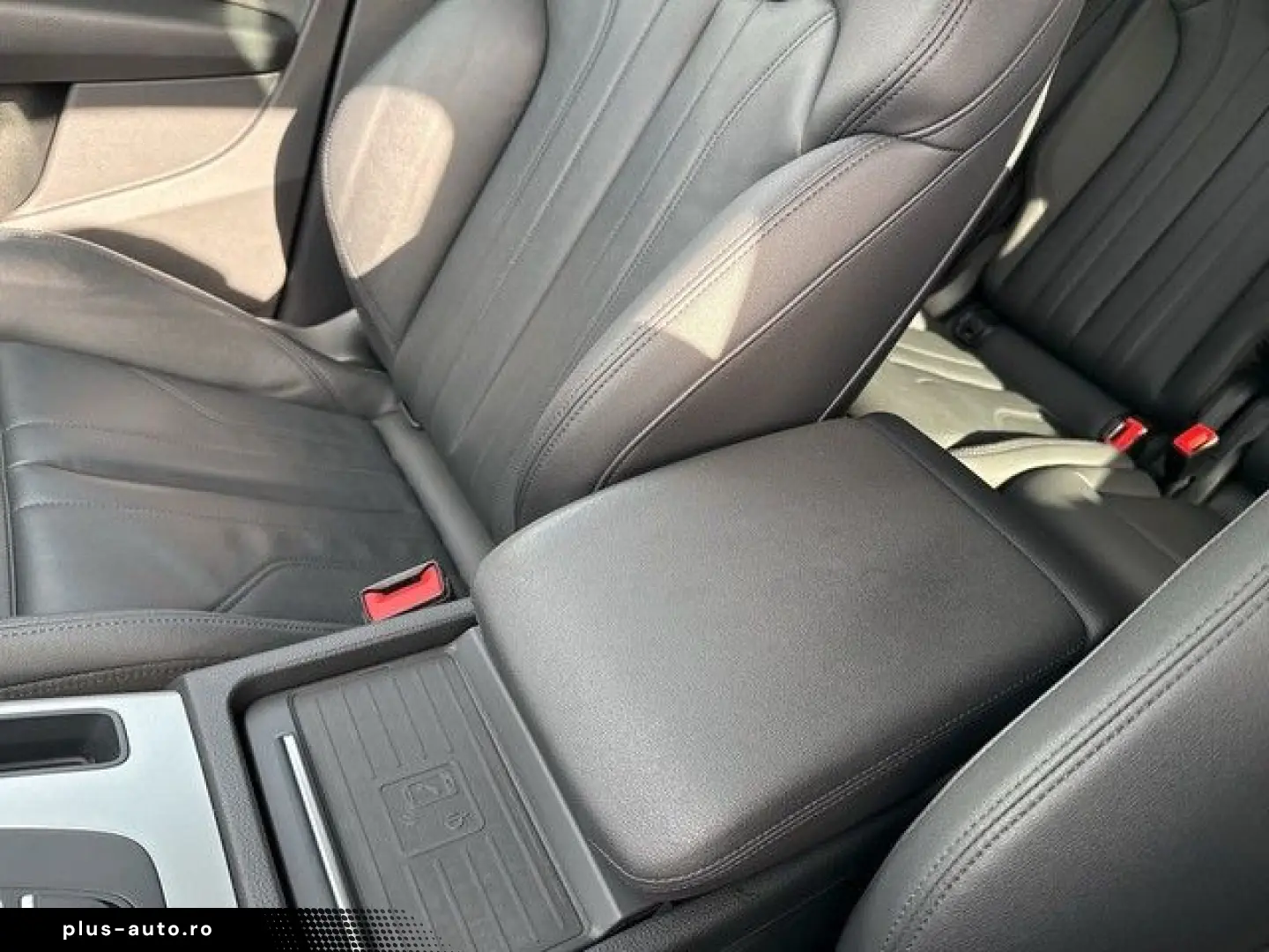 AUDI Q5 40 TDI S-tronic S line quattro AHK NAVI LED