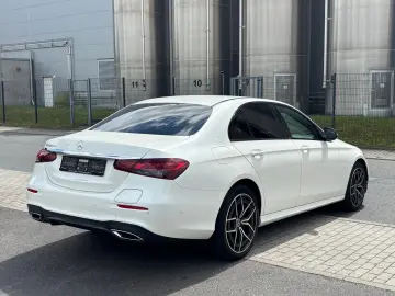 MERCEDES-BENZ E 300de  AMG