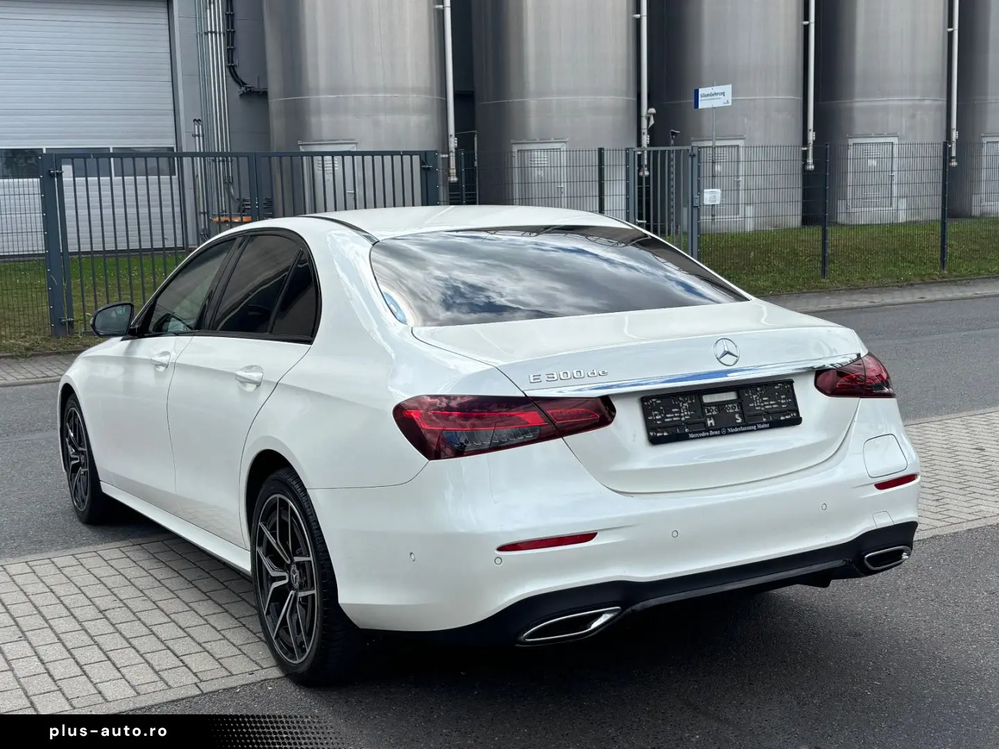 MERCEDES-BENZ E 300de  AMG