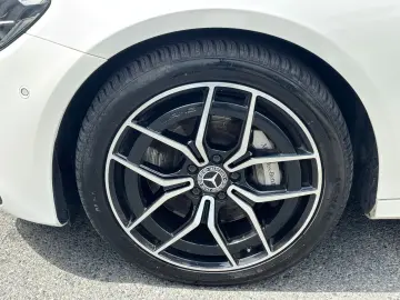 MERCEDES-BENZ E 300de  AMG