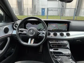 MERCEDES-BENZ E 300de  AMG
