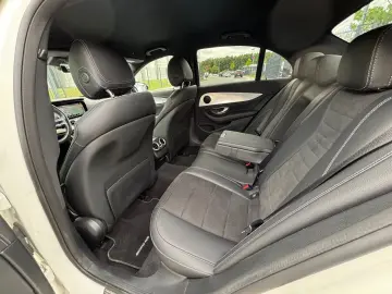 MERCEDES-BENZ E 300de  AMG