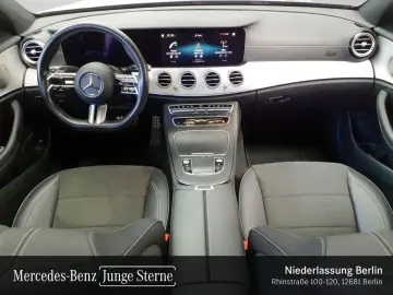 MERCEDES-BENZ E 300 de AMG