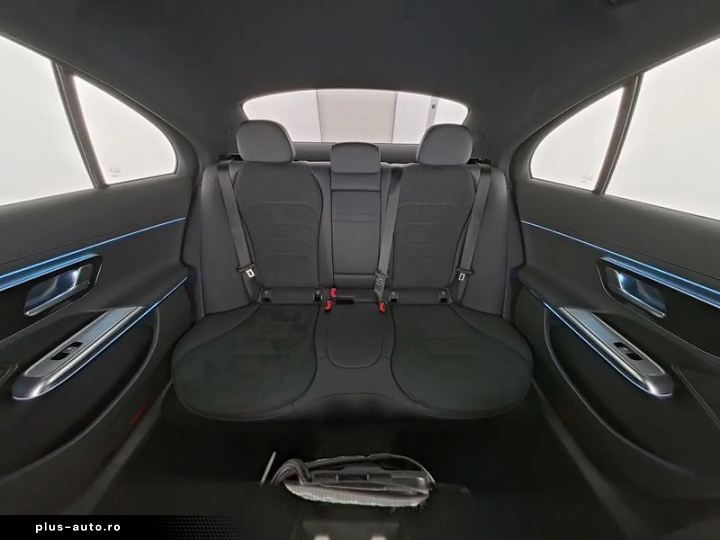 MERCEDES-BENZ E 200 AMG