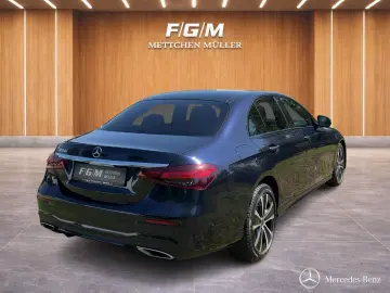 MERCEDES-BENZ E 300de AMG