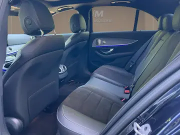 MERCEDES-BENZ E 300de AMG