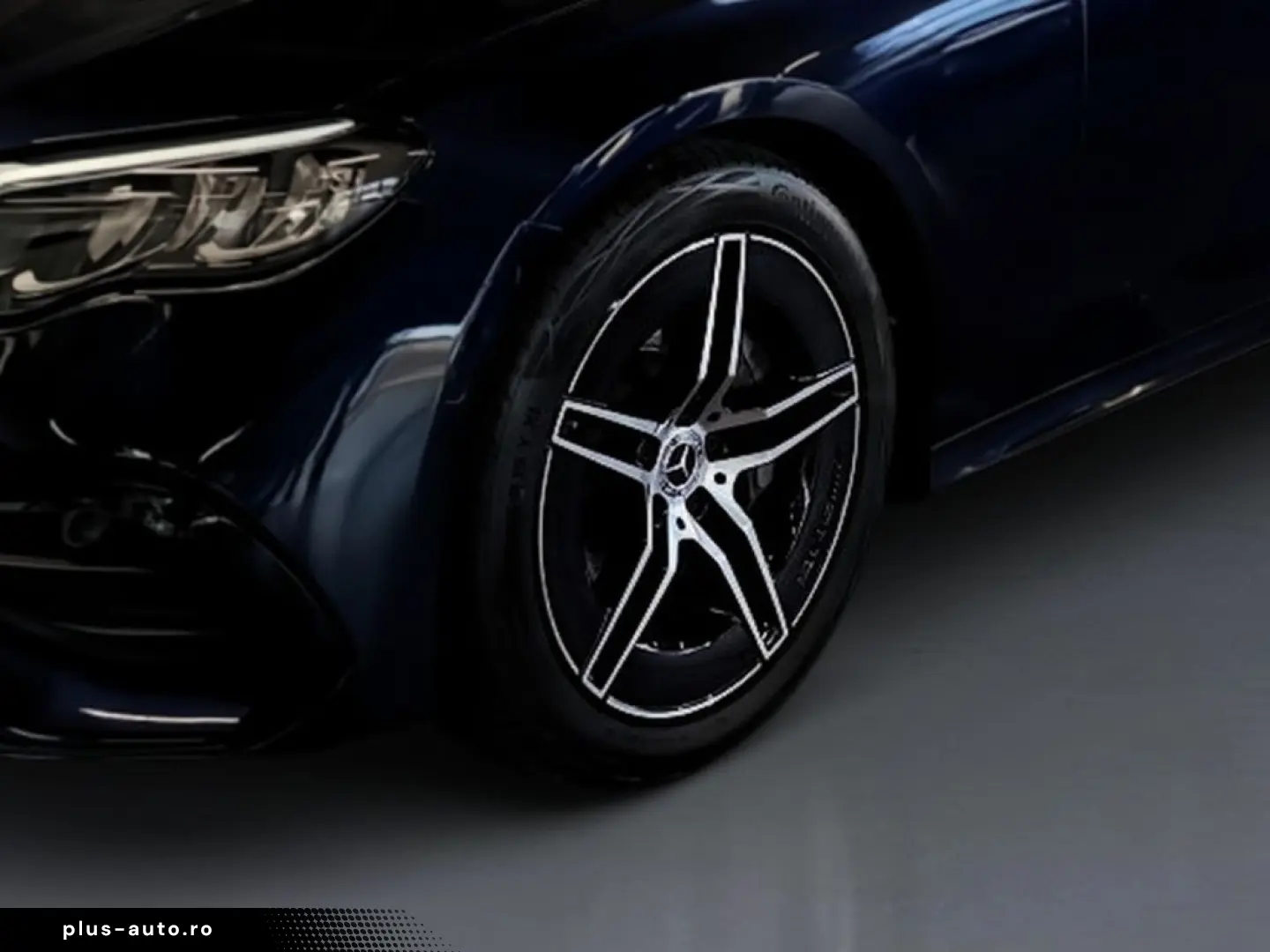 MERCEDES-BENZ E 220 d AMG