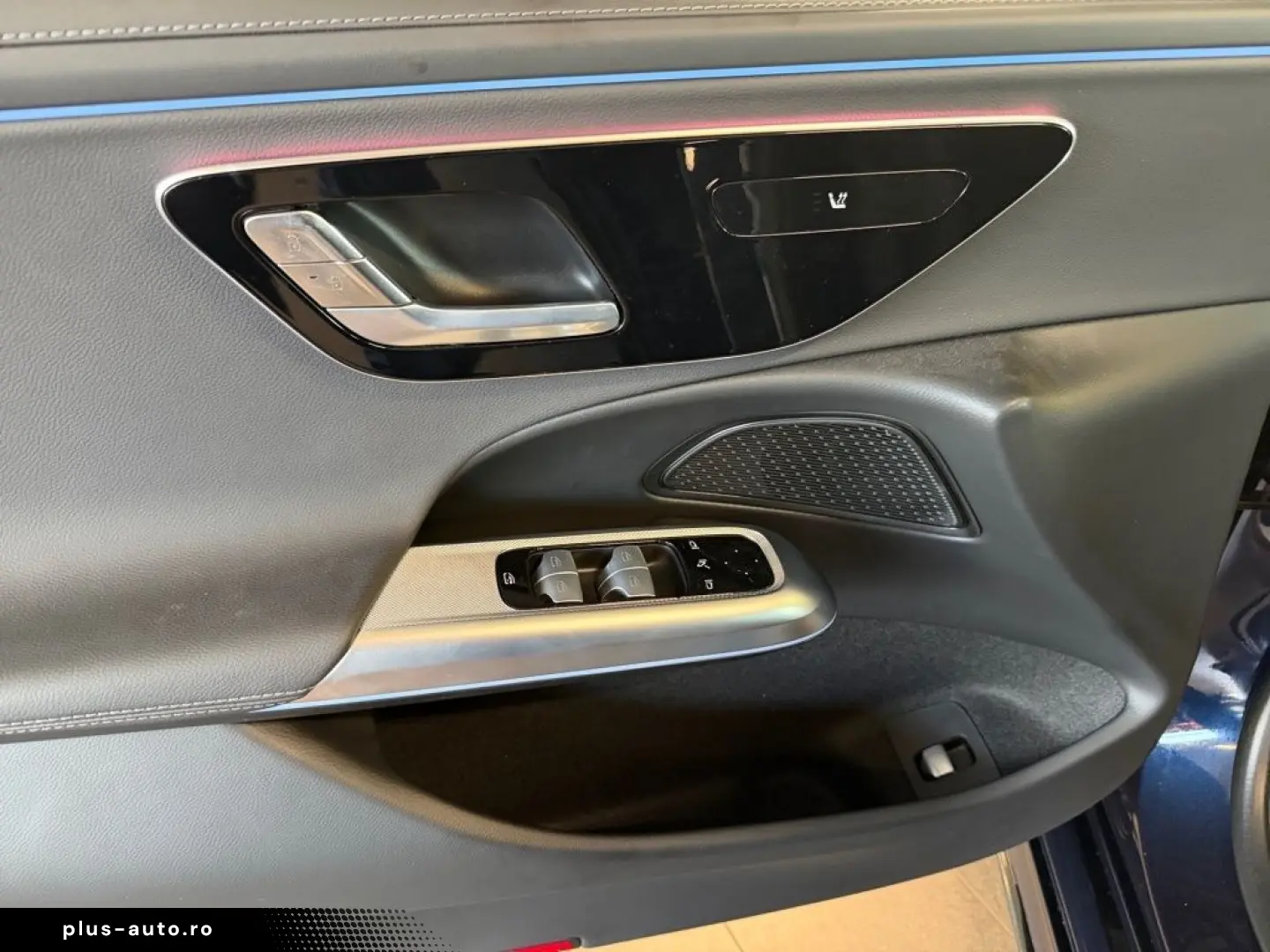 MERCEDES-BENZ E 220 d AMG