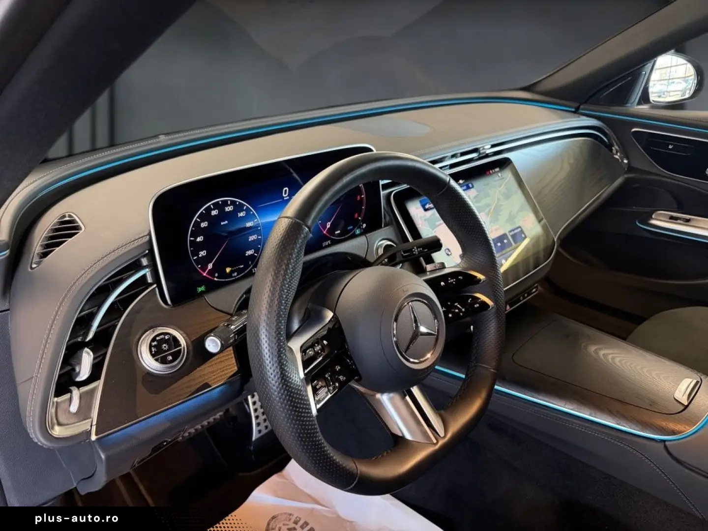 MERCEDES-BENZ E 220 d AMG