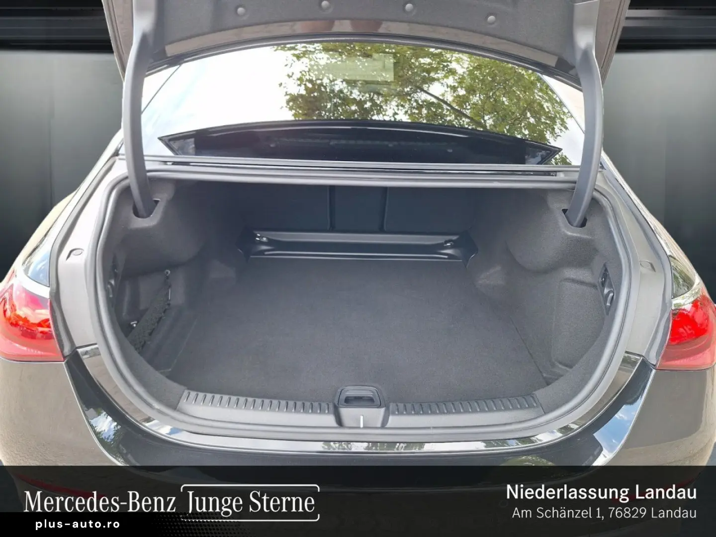 MERCEDES-BENZ E 200 AMG Advanced Night Kamera Totwinkel LED
