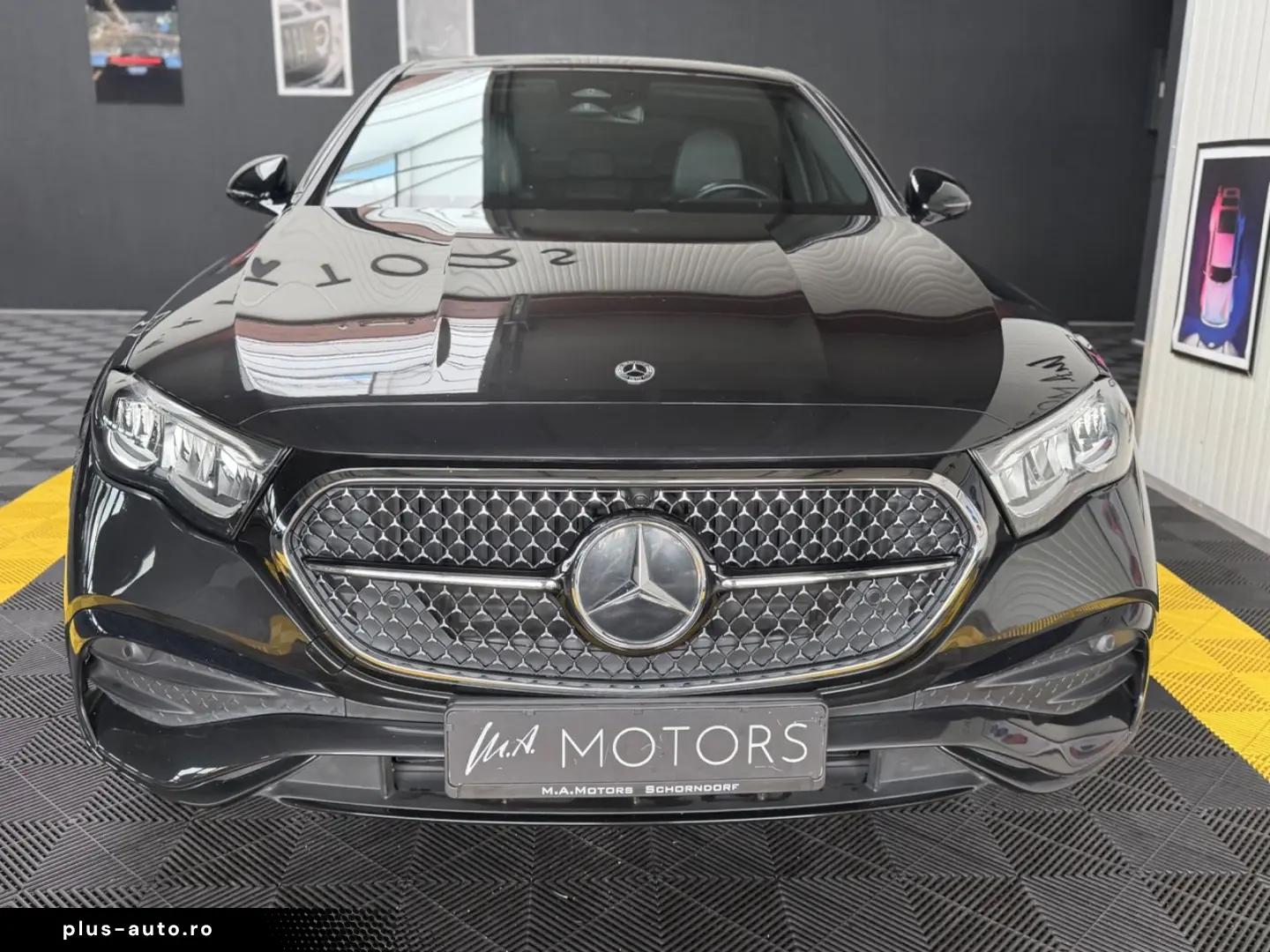 MERCEDES-BENZ E 220d AMG