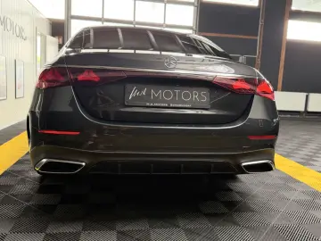 MERCEDES-BENZ E 220d AMG