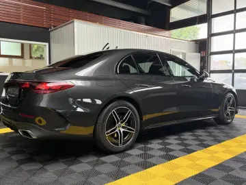 MERCEDES-BENZ E 220d AMG