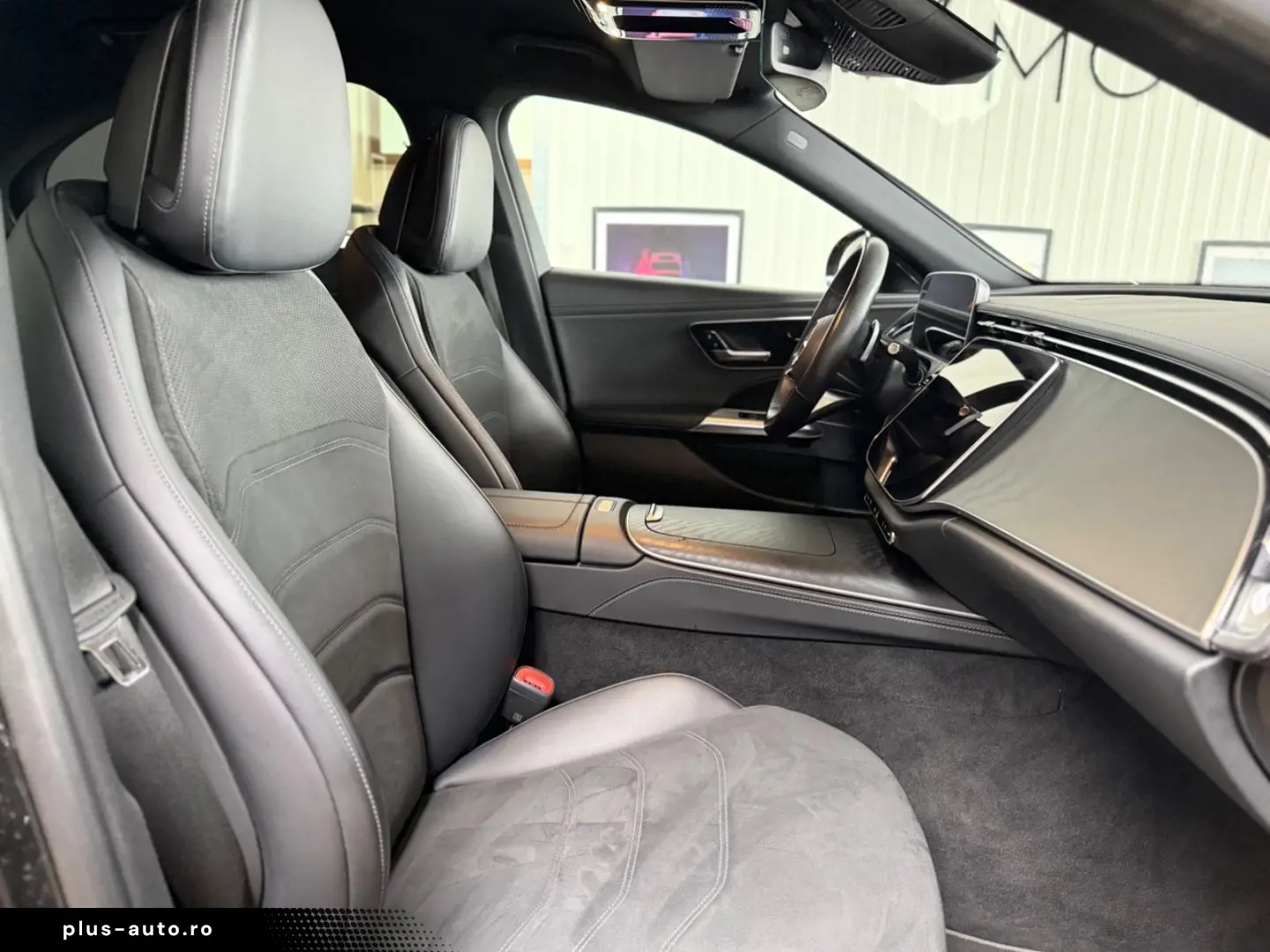 MERCEDES-BENZ E 220d AMG