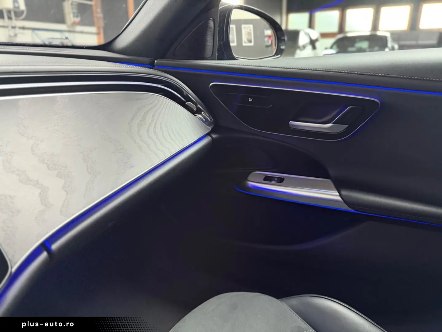 MERCEDES-BENZ E 220d AMG