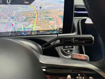 MERCEDES-BENZ E 220d AMG