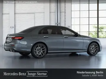 MERCEDES-BENZ E 300 de AMG