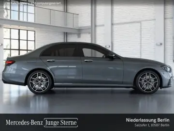 MERCEDES-BENZ E 300 de AMG