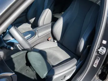 MERCEDES-BENZ E 300 AMG