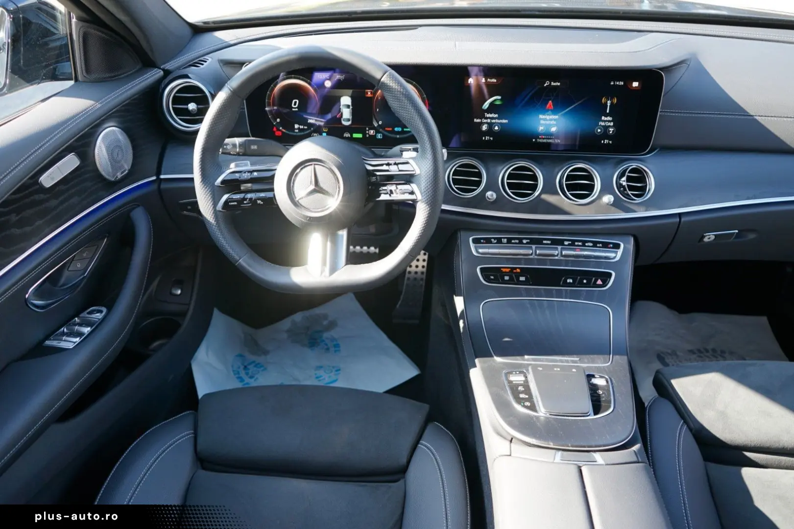 MERCEDES-BENZ E 300 AMG Sport Night Distr HUD LED Avantgarde