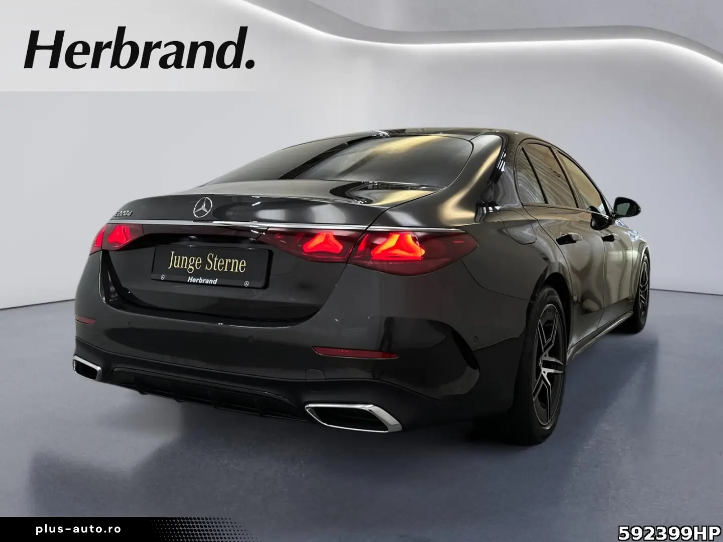 MERCEDES-BENZ E 220 d AMG Night