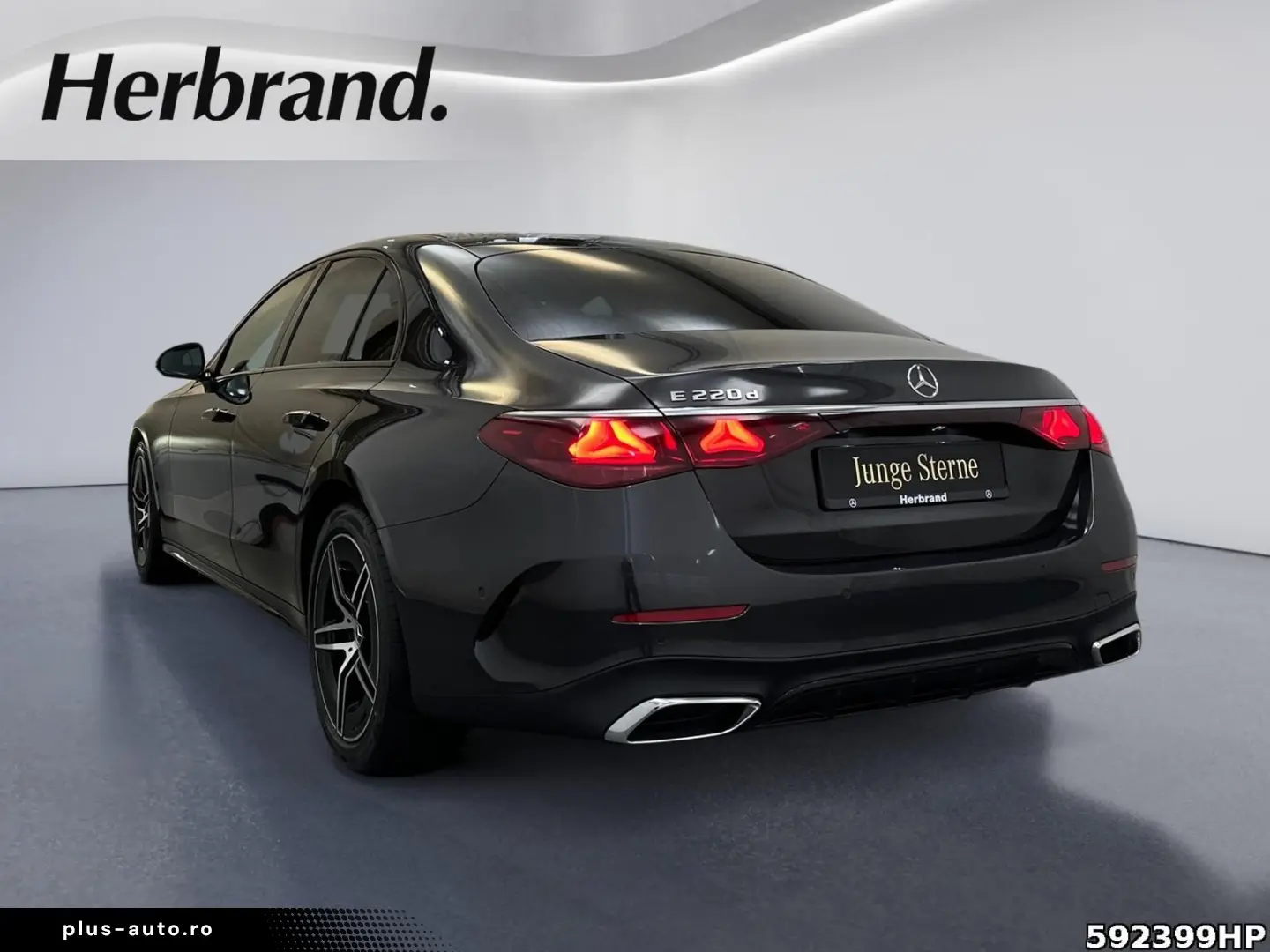 MERCEDES-BENZ E 220 d AMG Night