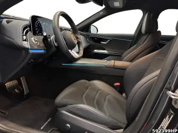 MERCEDES-BENZ E 220 d AMG Night
