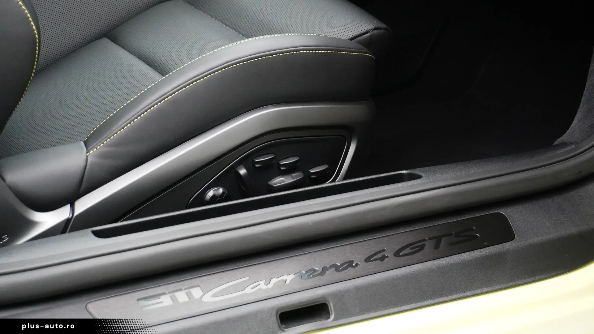 Porsche 911 4GTS - 2025 - Manufaktur - Approved
