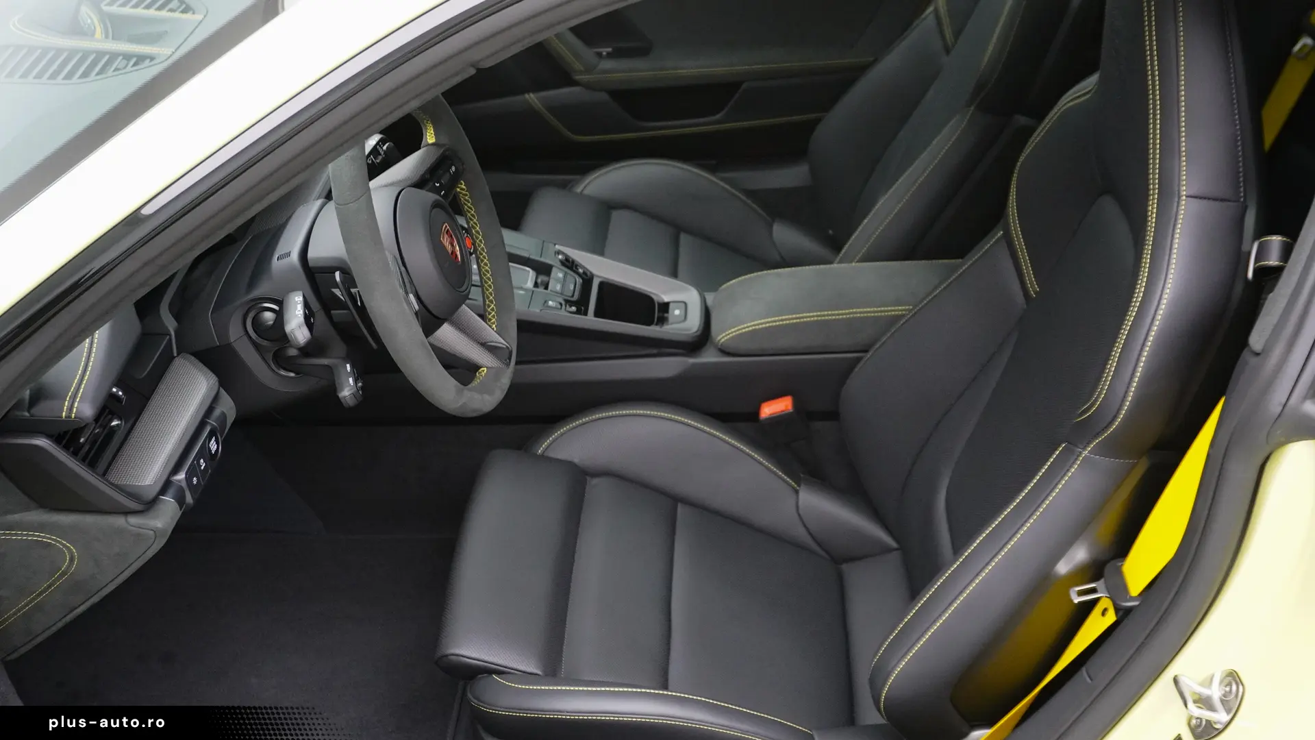 Porsche 911 4GTS - 2025 - Manufaktur - Approved