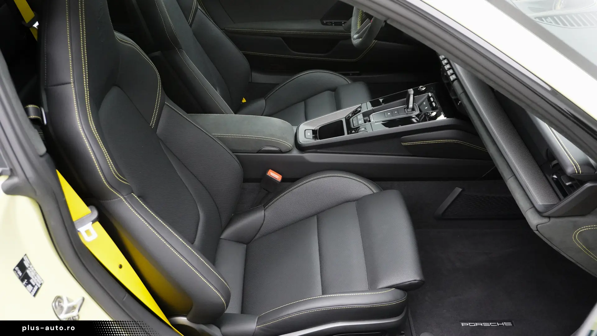 Porsche 911 4GTS - 2025 - Manufaktur - Approved