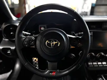 TOYOTA GR86
