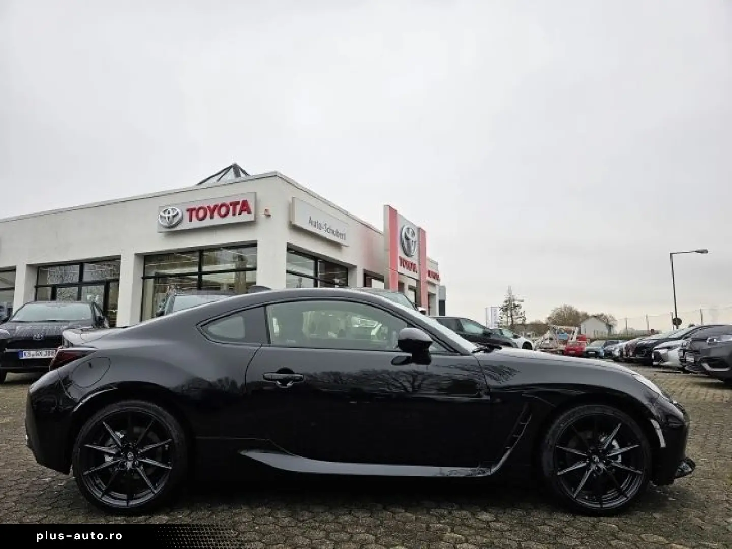 TOYOTA GR86 2 4L PREMIUM LED APPLE CARPLAY