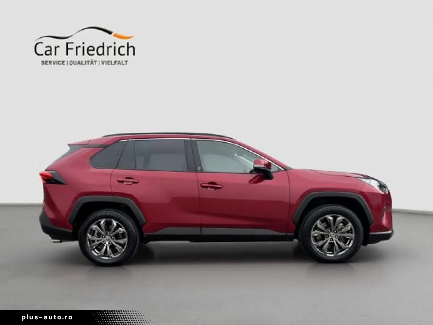 TOYOTA RAV4 Hybrid 4x4 Team Deutschland AHK
